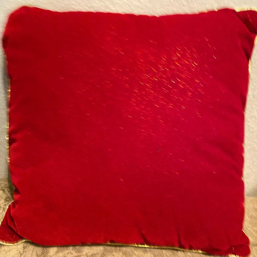 Unbranded holiday pillow